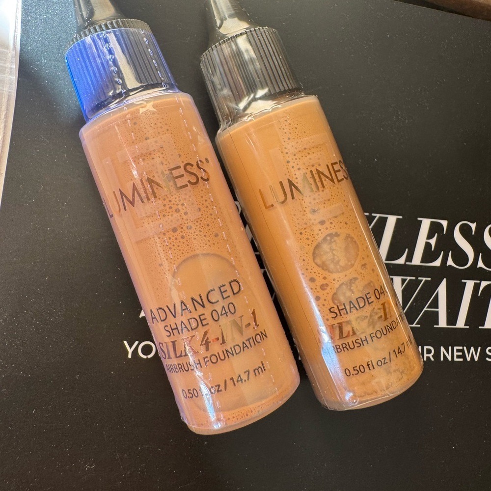 2pcs NIB Shade 40 Luminess Advanced Airbrush Foundation Duo Silk 4 in 1 - Picture 3 of 3